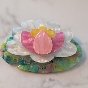 Erstwilder Monet's Muse brooch